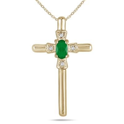 Emerald and Diamond Cross Pendant 10K Yellow Gold Emerald Cross, Gold Drapes, Cross Pendent, Necklace Ruby, Gold Cross Necklace, Diamond Cross Pendants, Diamond Cross, Cross Jewelry, Ruby Gemstone