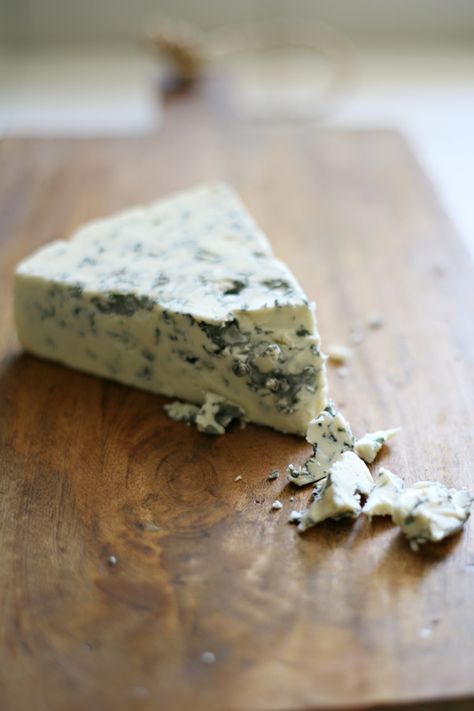 Garganzola Cheese Recipes, Recipes Using Gorgonzola Cheese, Gorgonzola Grilled Cheese, Food Photography Cheese, Cheese Food Photography, Fresh Cheese Recipe, Best Summer Salads, Cheese Making Recipes, Farm Fresh Milk