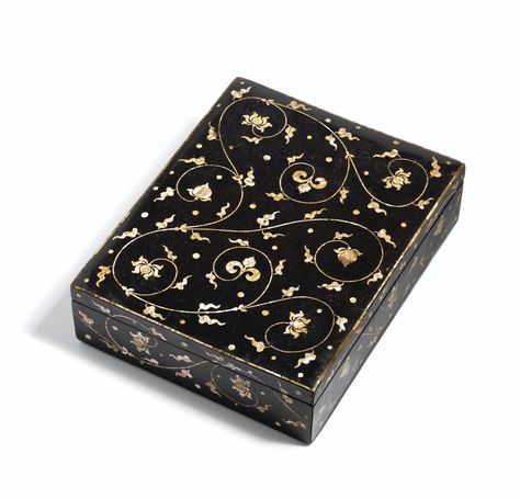 A RARE MOTHER-OF-PEARL INLAID 'PEONY' LACQUER BOX AND COVER KOREA, CHOSŎN DYNASTY, 16TH / 17TH CENTURY of rectangular form supported on a flat base, finely inlaid in iridescent sections of mother-of-pearl on a black lacquer ground, the cover with peony blossoms at three different stages of growth, including two half-open buds in the centre flanked by two tightly closed buds and four heads in full blooms at the corners, all wreathed in elegantly swaying foliate stems Box Designs Ideas, Decor Upcycle, Sothebys Art, 50 Years Anniversary, Pearl Inlay, Diy Upcycle, Antique Boxes, Chinese Ceramics, Korean Art