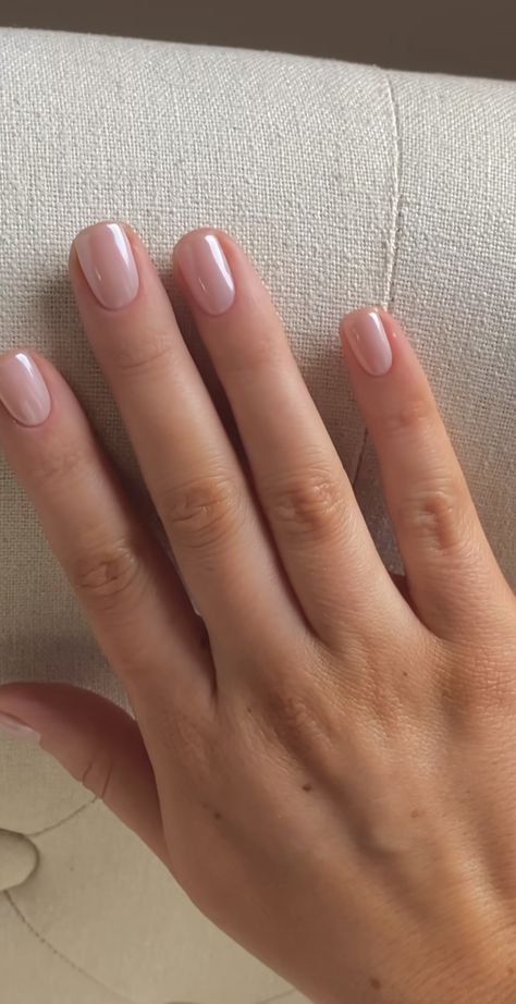 Sophisticated Nails, Money Nails, Natural Nails Manicure, Subtle Nails, Minimal Makeup, Minimal Nails, Casual Nails, Nail Design Ideas, Soft Nails