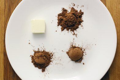 Cocoa Powder Substitutes for Baking Chocolate Squares | eHow Baking Conversions, Cooking Substitutions, Bakers Chocolate, Baking Chocolate, Bisquick Recipes, Baking Substitutes, Baking Cocoa, Cooking Chocolate, Chocolate Squares