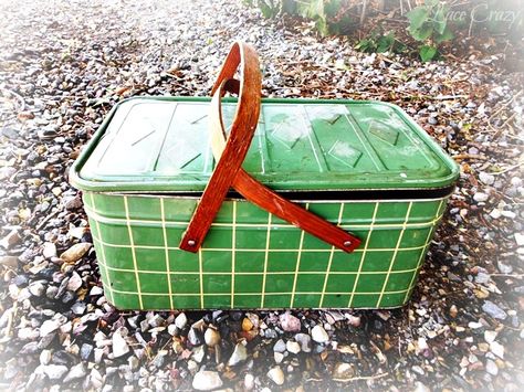 Lace Crazy: Vintage, Metal, Picnic Basket Planter... Vintage Picnic Basket, Vintage Picnic, Basket Planters, Picnic Basket, Vintage Metal, Tin, Lace, Green