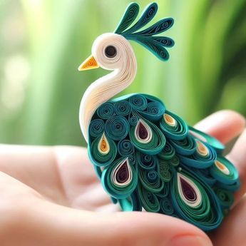 Peacock Quilling, Quilling For Beginners, Quilling Design, Paper Marbling, Crafts Simple, Easy Toddler Crafts, Toddler Craft, Quilling Animals, Paper Quilling Tutorial