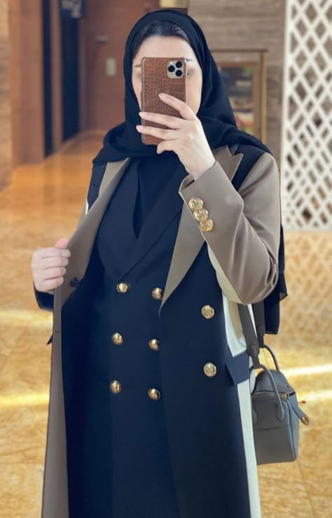 Blazer Abaya Outfit, Office Abaya, Abaya Blazer, Jacket Abaya, Blazer Abaya, Coat Abaya, Modest Casual Outfits, Abaya Design, Blazer Outfits For Women