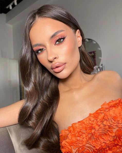 Orange Outfit Makeup Look, Makeup With Orange Dress, Hippie Makeup, Wedding Guest Makeup, Orange Makeup, Casual Makeup, Honey Blonde Hair, Glam Makeup Look, Glowing Makeup