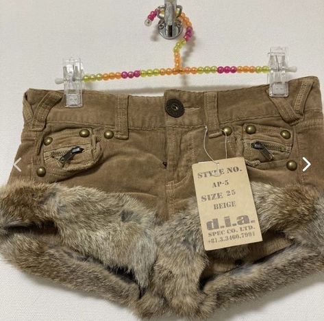 Fur Shorts Y2k, Mcbling Pants, Western Y2k, Gyaru Fashion, 2000s Fashion Outfits, Swaggy Outfits, 가을 패션, 2000s Fashion, Dream Clothes