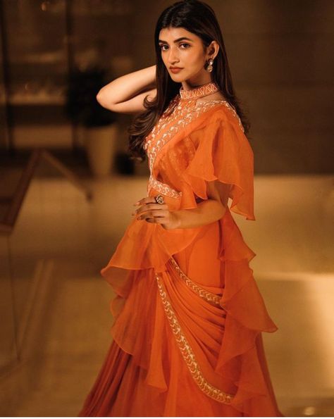 Sree Leela, Ravi Teja, Orange Saree, Ruffle Saree, Indian Blouse, Blouse Pattern Sewing, Stylish Sarees, The Pen, Saree Dress