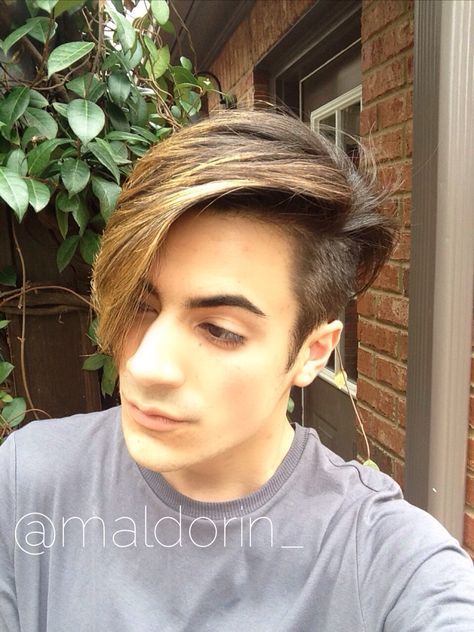 Armando Maldonado | Men's Ombre Hair Color Man Cut, Grooming For Men, Hairstyle Men, Long Haircuts, Boys Hair, Men's Hairstyle, Hair Styles Men, Hair Styles 2017, E Boy