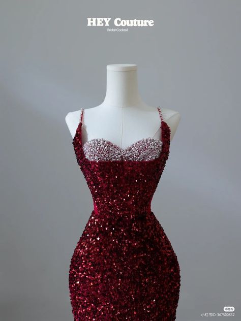 Red Diamond Dress, Hey Couture, Gem Dress, Dress Creator, Mini Homecoming Dresses, Long Evening Dresses, Estilo Taylor Swift, Stylish Work Attire, Sequin Evening Dresses