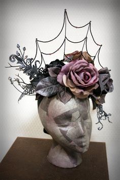 Woman's Gothic Victorian Spider Web Masquerade Headdress: Twilight's Crown Victorian Masquerade, Headdress Diy, Headpiece Diy, Gothic Victorian, Fantasias Halloween, Halloween 2017, Costume Makeup, Victorian Gothic, Gothic Jewelry