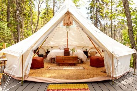 Bell Tent Interior, Yurt Interior, Glamour Camping, Tent Platform, Lawn Wedding, Glam Camping, Yurt Tent, Tent Living, Glamping Resorts