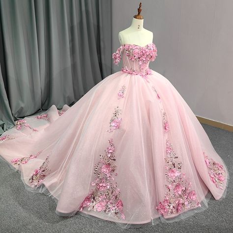 Norah (@wedding_evening_loveseason) • Instagram photos and videos Pink Quinceanera Dress, Dream Quinceanera, Red Quinceanera Dress, Xv Dresses, Pink Quinceanera, Quinceanera Dresses Red, Champagne Quinceanera Dresses, Quinceañera Dresses, White Quinceanera Dresses