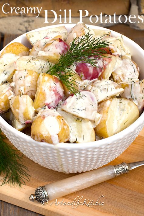 New Potatoes with Creamy Dill Sauce Dill Cream Sauce, Fillet Recipes, Dill Potatoes, Dill Recipes, Creamy Dill Sauce, Italian Turkey, Brunch Items, Oven Roasted Potatoes, Pork Fillet