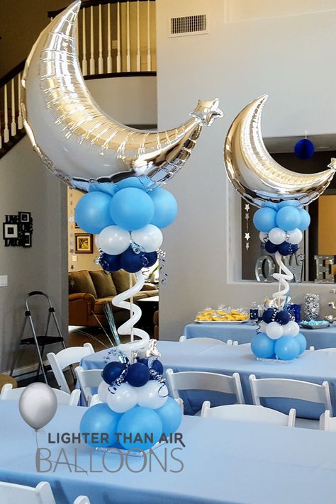 Moon Balloon Centerpiece, Moon Themed Birthday Party Decorations, Space Theme Party Centerpieces, Astronaut Party Centerpieces, Astronaut Theme Baby Shower Ideas, Galaxy Theme Baby Shower Ideas, Space Baby Shower Centerpieces, Space Birthday Centerpieces, Two The Moon Centerpieces