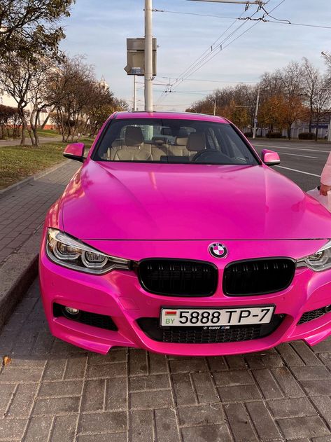 Dream Car Aesthetic Bmw, Pink Suv Dream Cars, Pink Bmw Aesthetic, Pink Benz, Bmw Rose, Pink Toyota, Pink Bmw, Hot Pink Cars, Pink Ferrari