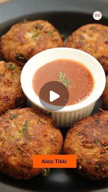 Aloo Tikki Recipe Hebbars Kitchen, Aloo Tikki Recipe, Aloo Tikki, Hebbar's Kitchen, Aloo Recipes, Lunch Healthy, Cooking Lunch, Red Chilli Powder, Black Salt