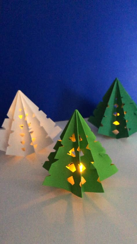 Easy Christmas Tree Craft, Tealight Crafts, Christmas Paper Crafts For Kids, 3d Paper Christmas Tree, Kids Christmas Crafts, Easy Christmas Craft, Paper Trees, Red Ted Art, Chirstmas Decor