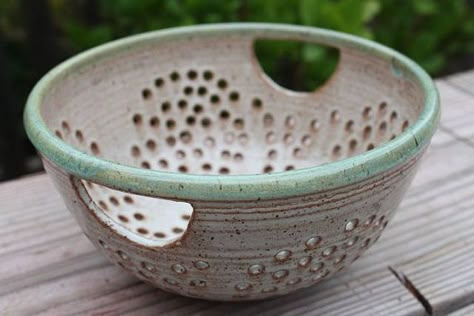 Ceramic Colander - Ceramic Berry Bowl - Strainer -Bowl in Cream with … Ceramic Berry Bowl, Bowl Ceramic, Functional Pottery, Pottery Classes, Thrown Pottery, Ceramics Projects, Berry Bowl, Pottery Designs, Ceramic Design