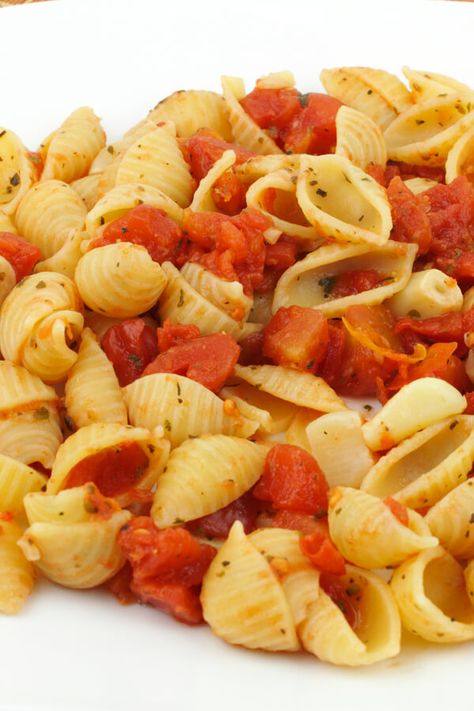 Macaroni Tomato Pasta, Macaroni And Canned Tomatoes, Noodles With Tomatoes, Pasta And Diced Tomato Recipes, Recipes Using Diced Tomatoes, Diced Tomatoes Recipes, Macaroni And Fresh Tomatoes, Pasta Diced Tomatoes, Diced Tomato Recipes