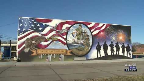 Veterans Mural keeps #TuskegeeAirmen legacy alive. #HonoringVets #AirForce #DeptVetAffairs #WWII #Shickley #Nebraska #KOLN #KSNB. Shickley residents are excited about a new veterans mural in town. Veteran Painting, Tuskegee Airmen, Waving Flag, Military Branches, Fence Art, Mural Ideas, Military Design, Mural Wall, Murals Street Art