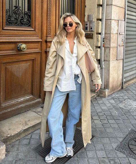 Portuguese Style Fashion, Outfits Ideas For School, Winter Style Ideas, Beige Coat Outfit, Beige Trench Coat Outfit, Trench Coat Outfit Winter, Trench Coat Outfit Spring, Cute Outfits Ideas, Trench Coat Beige