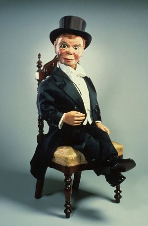 Original Charlie McCarthy ventriloquist dummy used by Edgar Bergen | Smithsonian Institution Marionettes Puppets, Puppet History, Ventriloquist Puppets, Puppetry Arts, Ventriloquist Doll, Charlie Mccarthy, Ventriloquist Dummy, Mc Carthy, Marionette Puppet