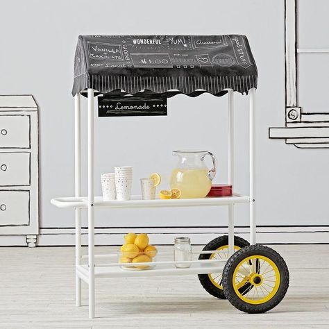 Edliana sabores Mansion Playroom, Street Vendor Cart, Pvc Stand, Bed Minimalist, Vendor Cart, Diy Lemonade Stand, Minimalist Ideas, Deck Canopy, Canvas Canopy