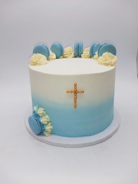 Blue confirmation cake Buttercream Confirmation Cakes, Cake Designs For Confirmation, Boys Confirmation Cake, 1st Communion Cakes For Boys, Confirmation Cakes For Boys, Confirmation Cake Ideas, Cake Confirmation, Christian Cakes, Boy Communion Cake