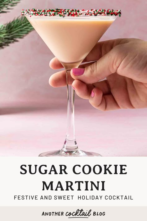 Just like your favorite Christmas cookie, this sugar cookie martini is sweet and festive. Made with whipped cream vodka, Irish cream, and a hint of amaretto, it's the perfect way to celebrate the holidays. Sweet Martini Recipes, Sugar Cookie Martini Recipe, Sugar Cookie Martini, Cookie Martini, Sweet Martini, Whipped Vodka, Christmas Martini, Whipped Cream Vodka, Types Of Drinks