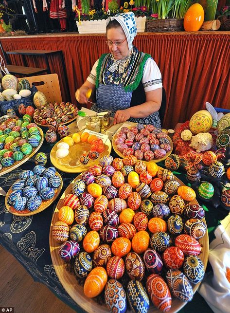 Easter Egg Art, Colorful Eggs, Decorated Eggs, Pysanky Eggs, Ukrainian Easter Eggs, Easter Egg Designs, Easter Egg Painting, Spring Equinox, Egg Crafts