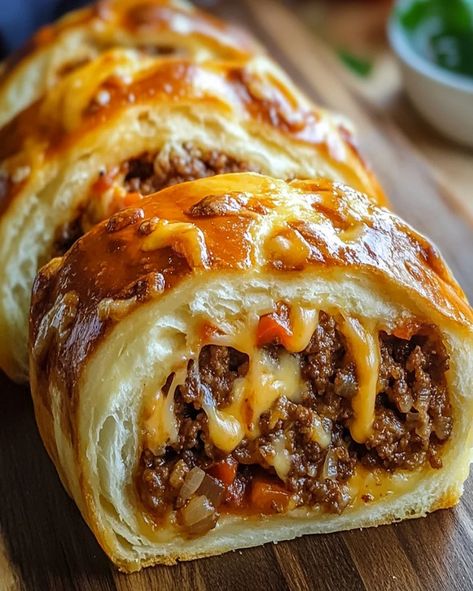 Cheesy Ground Beef Stuffed Bread Roll: A Comforting and Delicious Recipe Tasty Ground Beef Recipes, Cheesy Ground Beef, Stuffed Bread, Beef Roll, Bread Roll, Tasty Recipe, Beef Recipes Easy, Chapati, Beef Recipes For Dinner