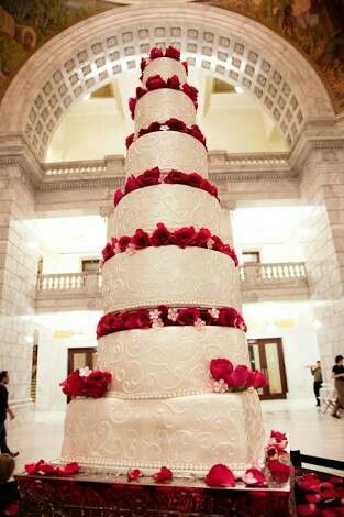 Giant Birthday Cake, Big Birthday Cake, Modern Birthday Cakes, Giant Cake, Huge Cake, Nursing Cake, Big Cake, Inside Cake, White Birthday Cakes