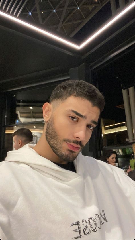 Short Fringe Haircut Men, French Crop Haircut, Buzz Cut With Beard, Buzz Cut For Men, Buzz Cut Styles, Very Short Hair Men, Crew Cut Haircut, Fade Haircut Curly Hair, Haircut Ideas For Men