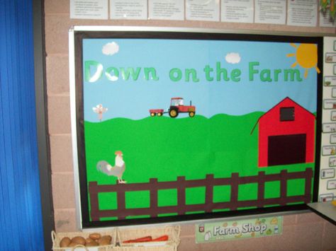 Down on the Farm classroom display photo - Photo gallery - SparkleBox Barnyard Classroom, Nursery Display Boards, Farm Bulletin Board, Farm Classroom, Farm Classroom Theme, Farm Display, Farm Animals Activities, Farm Theme Preschool, Farm Unit