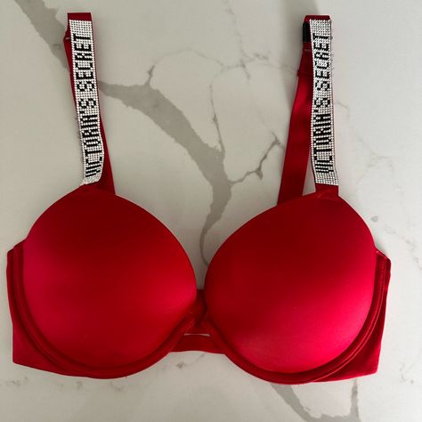 New Victoria Secret Very Sexy Push Up Bra-Sparkly Straps-Red-Size 34d Victoria Secret Red Bra, Victoria Secret Bh, Red Victoria Secret, Fame Clothes, Victory Secret, Bra Outfit, Sports Outfits, Purple Bras, Girl Pfp