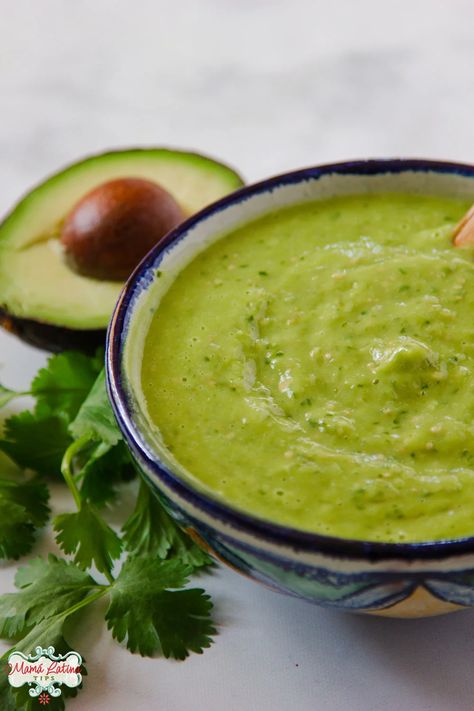 Creamy Mexican Avocado Salsa with Tomatillos Recipe Zucchini Medley, Avocado Coleslaw, Guacamole Salsa Recipe, Tomatillo Avocado Salsa, Mexican Avocado, Backyard Gathering, Avocado Salsa Recipe, Salsa Verde Recipe, Keto Sides