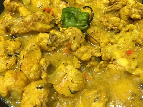 Jamaican Curry Chicken, Jamaican Chicken, Chicken Curry Recipe Easy, Jamaican Curry, Chicken Shawarma Recipe, Easy Curry, Jamaican Dishes, Easy Chicken Curry, Curry Chicken Recipes