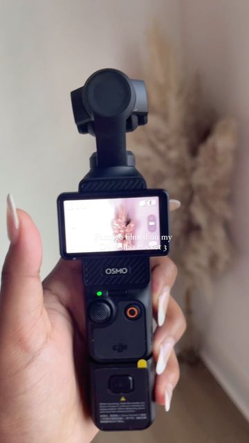 𝔇𝔢𝔰𝔱𝔦𝔫𝔶 𝔏𝔞’𝔑𝔞𝔶 𝔏𝔢𝔪𝔬𝔫𝔰 on Instagram: "@djiglobal Osmo Pocket 3 🥰 My new bby & I love her already. What do you think? #djiglobal #djipocket3 #newcamera" Pink Vlogging Camera, Dji Osmo Pocket 3 Aesthetic, Digital Camera For Vlogging, Youtube Career, Dji Pocket 2, Dji Osmo Pocket 3, Dji Osmo Action 3, Osmo Pocket, Start Youtube Channel