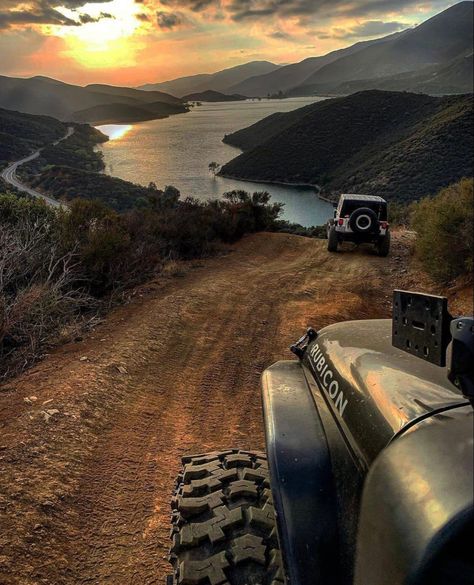 Off Roading Aesthetic, Ranching Life, Jeep Aesthetic, Jeep Jamboree, Hunting Wallpaper, Jeep Wallpaper, Royce Car, Jeep Photos, Custom Jeep