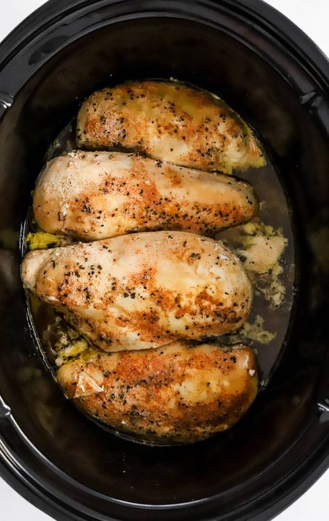 Moist Crockpot Chicken Breast, Chicken Breast In Crockpot, Cook Chicken In Crockpot, Slow Cooker Chicken Breast, Chicken Breast Recipes Slow Cooker, Best Crockpot Chicken, Skinless Chicken Breast Recipes, Crossfit Nutrition, Chicken Breast Slow Cooker