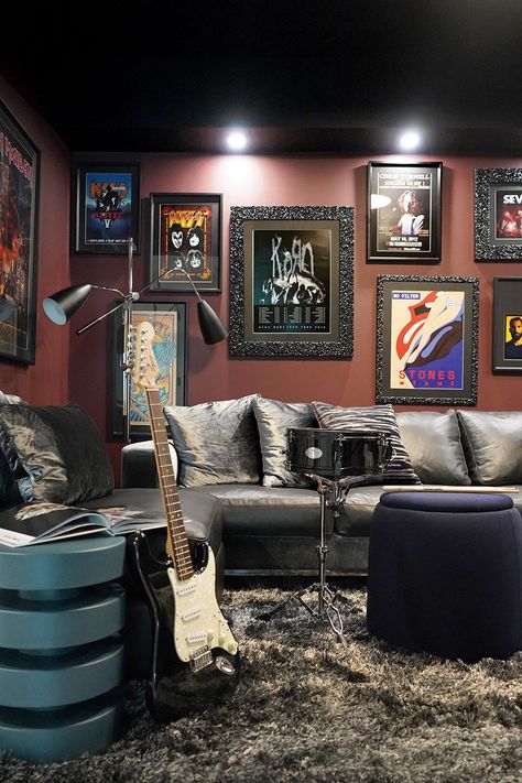 Music Studio Room Diy, Rock N Roll Living Room, Rock N Roll Bedroom, Rock And Roll Room, Music Man Cave, Casa Rock, Music Room Design, Rock Room, Music Bedroom