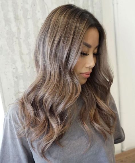 Dark Ash Blonde Hair with Strawberry Highlights Strawberry Highlights, Dark Ash Blonde Hair, Ash Blonde Hair Dye, Light Ash Blonde Hair, Dark Strawberry Blonde, Rambut Brunette, Dark Ash Blonde, Ash Blonde Hair Colour, Icy Blonde Hair