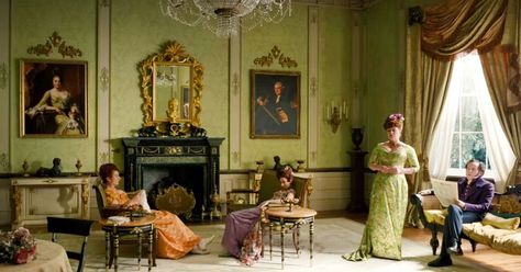 Bridgerton Filming Locations: How The Bridgerton and Featherington Houses Differ Lancaster House, Wilton House, French Style Mirrors, Regency Era Fashion, Interior Decorating Styles, Casa Vintage, Regency Era, Filming Locations, Film Serie