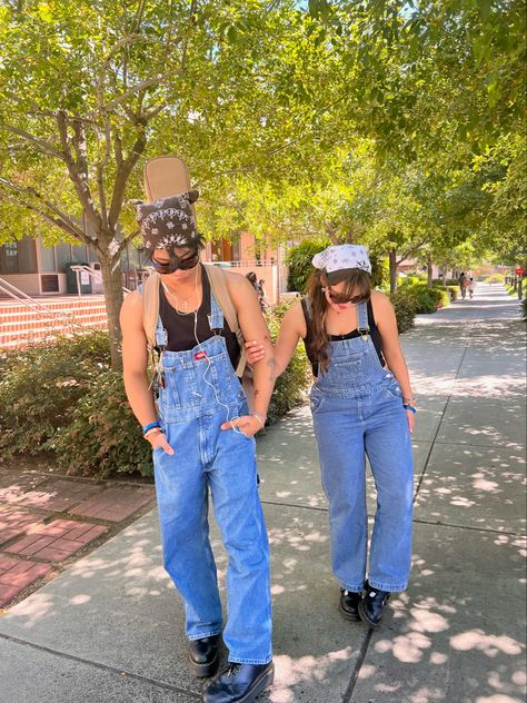 Punk Couple, Bandana Outfit, 80s Fashion Trends, Couple Fashion, Overalls Outfit, Punk Outfits, 80s Fashion, Good Day, Overalls