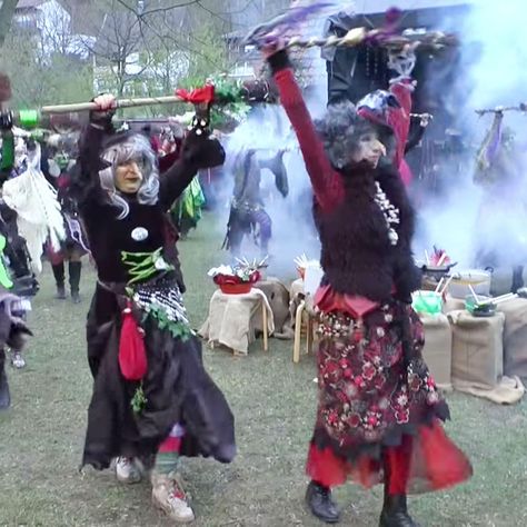 These Witches Dancing to German Reggae Are Having More Fun Than You Witch Dance Costumes, Witches Night Out Costume, Witch Party Costume, Secular Witch, German Witch, Witch Costumes For Women, German Dresses, Witch Dance, Dancing Witches