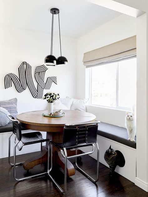 ANOTHER MOTO REVEAL: EMILY BOWSER’S HAPPY DINING NOOK (WITH CUSTOM CAT-FRIENDLY BANQUETTE, BECAUSE DUH) | Emily Henderson #cats #homedesign #diningroom Corner Banquette Round Table, Kitchen Nook Bench Corner Banquette Round Tables, Nook Bench Platfom Table, Corner Banquette Seating Dining Room Crate And Barrel, Corner Banquette Seating Dining Room West Elm, Banquette Cushions, This Old House, Tolix Chair, Emily Henderson Design