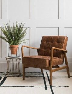 Brown Leather Chair, Grey And Brown Living Room, Sofa Santai, Brown Living Room Decor, Brown Leather Armchair, Brown Leather Sofa, Linen Armchair, Brown Living Room, Leather Furniture