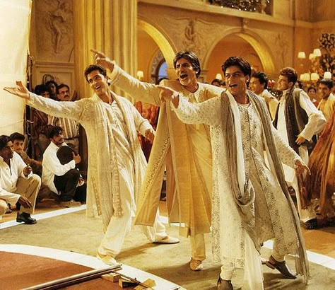 K3G Kurta Ideas, 90s Bollywood Fashion, Shahrukh Khan And Kajol, Srk Movies, Vintage Bollywood Aesthetic, Bollywood Aesthetic, 90s Bollywood Aesthetic, Desi Love, Bollywood Party