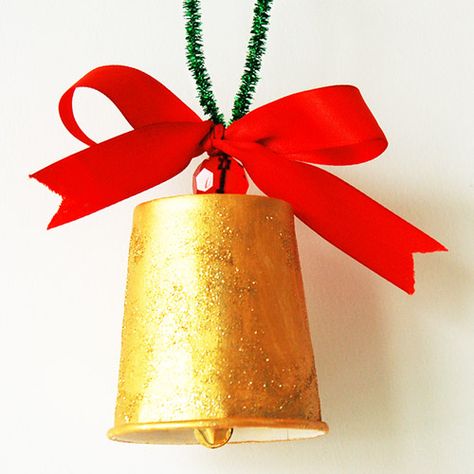 Paper Cup Bell | Kids' Crafts | Fun Craft Ideas | FirstPalette.com Christmas Crafts With Cups, Bell Crafts Preschool, Christmas Bell Crafts, Bells Craft, Paper Cup Christmas Crafts, Christmas Bell Crafts Preschool, Christmas Bell Crafts For Kids, Paper Bells Diy, Jingle Bells Crafts For Kids