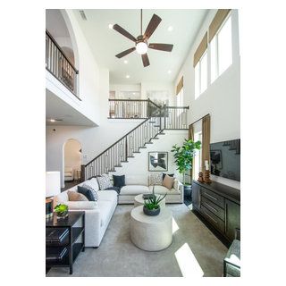 Texas Town Home - Transitional - Living Room - Kansas City - by Sara Svehla Interior Design | Houzz Modern Townhome, Texas Interior Design, Town Home, Texas Towns, Transitional Living, Fun Patterns, Transitional Living Rooms, Interior Design Inspiration, Cool Patterns